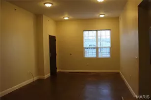 257 S Florissant Rd, Ferguson, MO 63135 - Photo 4