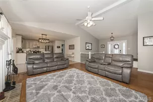 2916 Spring Blossom Dr, Dardenne Prairie, MO 63368 - Photo 10