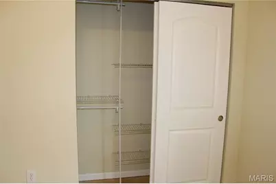 419 S Florissant Road #3N, Ferguson, MO 63135 - Photo 6