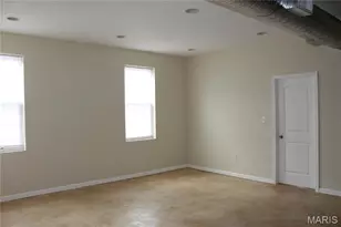 419 S Florissant Rd, Ferguson, MO 63135 - Photo 8