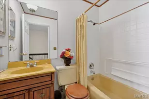 15233 Country Ridge Dr, Chesterfield, MO 63017 - Photo 18