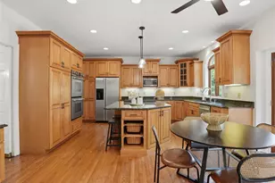 2055 Kehrs Mill Rd, Chesterfield, MO 63005 - Photo 10