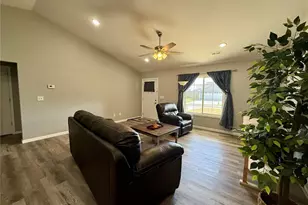 329 Apple Park Wy, Poplar Bluff, MO 63901 - Photo 4