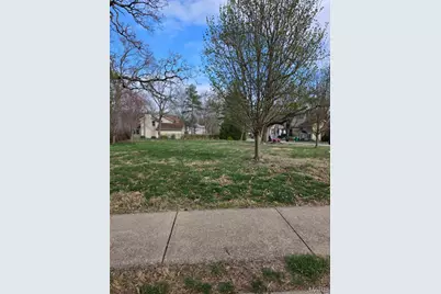 1008 N Bompart Lot B ************** Avenue, Webster Groves, MO 63119 - Photo 2