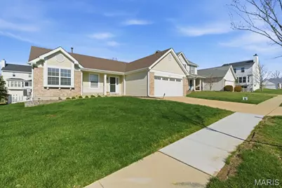 211 Cheval Square Drive, Chesterfield, MO 63005 - Photo 48