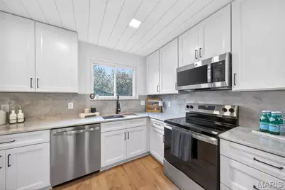 2 Wells Fargo Court, Saint Peters, MO 63376 - Photo 12