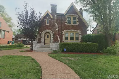 7326 Country Club Drive, Saint Louis, MO 63121 - Photo 1