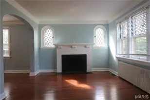 7326 Country Club Dr, Saint Louis, MO 63121 - Photo 4