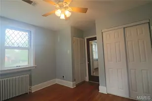 7326 Country Club Dr, Saint Louis, MO 63121 - Photo 12