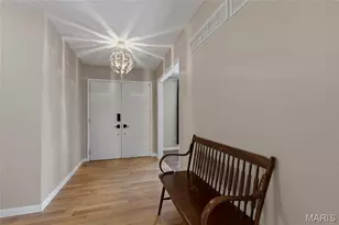 1041 Terracewood Cir, Ballwin, MO 63011 - Photo 2