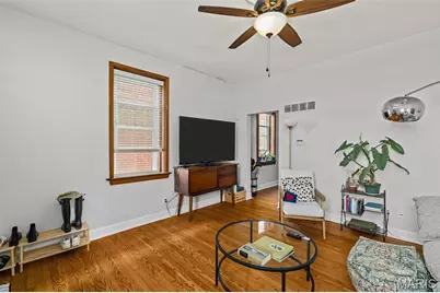 5252 Botanical Avenue, Saint Louis, MO 63110 - Photo 4