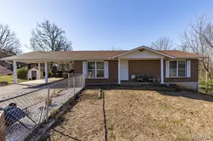 404 W Lueking Dr, De Soto, MO 63020 - Photo 2