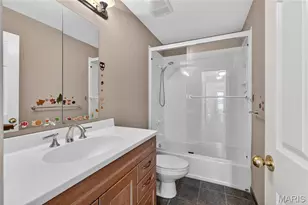 1221 Ruth Dr, Kirkwood, MO 63122 - Photo 28