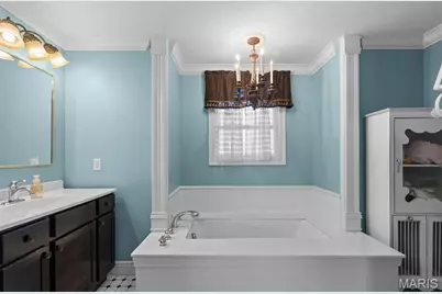 12301 Matthews Lane, Saint Louis, MO 63127 - Photo 38