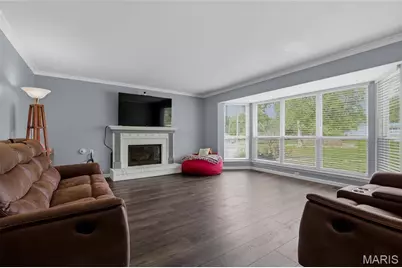 1016 Lafayette Place, Lake Saint Louis, MO 63367 - Photo 8