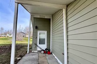 116 W Jackson St, Palmyra, MO 63461 - Photo 2