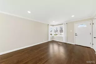 10410 Ewell Dr, Saint Louis, MO 63137 - Photo 10