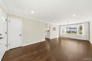 10410 Ewell Dr, Saint Louis, MO 63137 - Photo 8