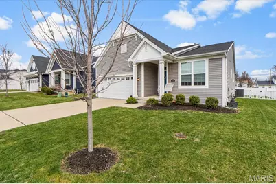 703 Tinsley Court, Saint Charles, MO 63304 - Photo 2