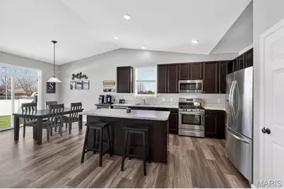 703 Tinsley Court, Saint Charles, MO 63304 - Photo 10