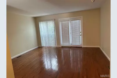1126 Rue La Chelle Walk #1126, Creve Coeur, MO 63141 - Photo 6
