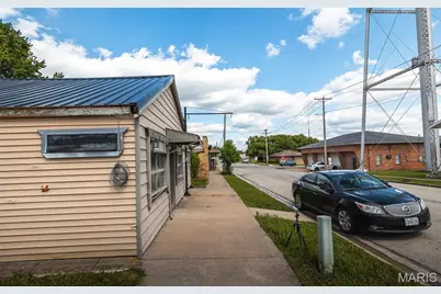 103 E Third Street, New Melle, MO 65013 - Photo 12