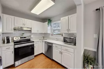1419 Bluebird Terrace, Saint Louis, MO 63144 - Photo 6