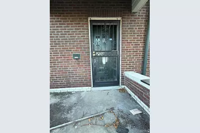 4628 Elmbank Avenue, Saint Louis, MO 63115 - Photo 4