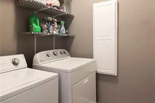 37 Kassebaum Ln, Saint Louis, MO 63129 - Photo 18