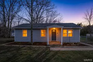 13552 E Sunrise Lake Dr, De Soto, MO 63020 - Photo 1