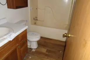 612 N Division St, Bonne Terre, MO 63628 - Photo 4