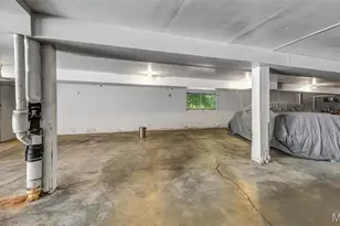 13453 Coliseum Dr, Chesterfield, MO 63017 - Photo 22