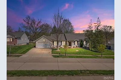 1482 Asterwood Court, Chesterfield, MO 63017 - Photo 4