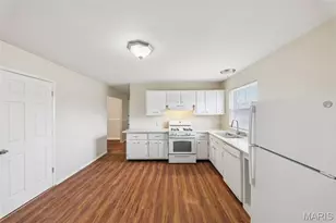 4451 Rhine Dr, Florissant, MO 63033 - Photo 16