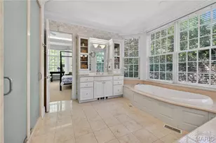 25 Fair Oaks Dr, Saint Louis, MO 63124 - Photo 42