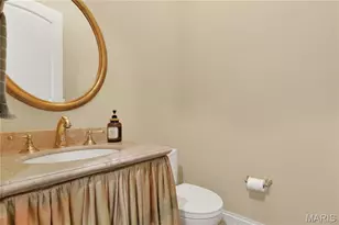 25 Fair Oaks Dr, Saint Louis, MO 63124 - Photo 34
