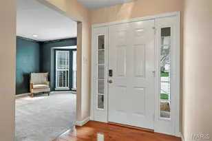 12 N Trumbull Cir, Saint Charles, MO 63301 - Photo 4