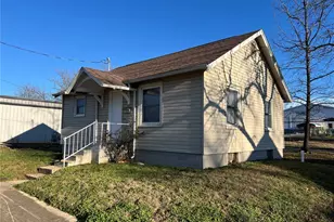 348 West 2nd, Lebanon, MO 65536 - Photo 14