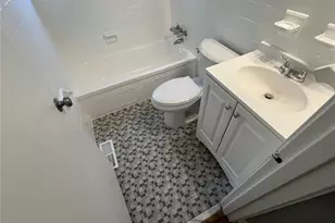 660 Pimlico Dr, Saint Louis, MO 63033 - Photo 16