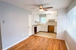 660 Pimlico Dr, Saint Louis, MO 63033 - Photo 6