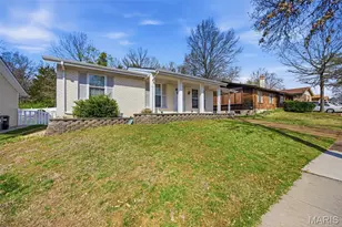 729 Vanderville Dr, Fenton, MO 63026 - Photo 2