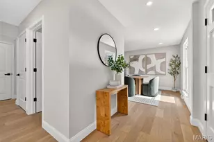 13237 Fairoyal Dr, Des Peres, MO 63131 - Photo 12