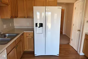 733 Pecan Hill Dr, Saint Charles, MO 63304 - Photo 16