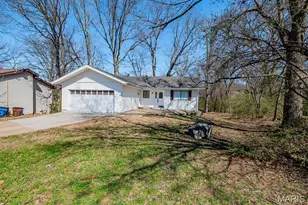 705 Russett Terrace, Lake Saint Louis, MO 63367 - Photo 2