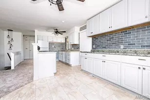 705 Russett Terrace, Lake Saint Louis, MO 63367 - Photo 14