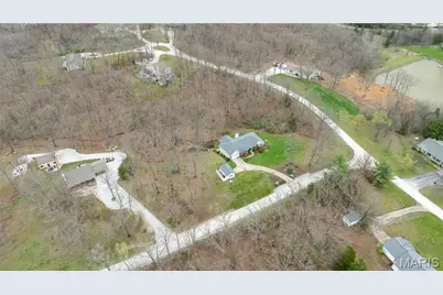 9 W Hampton Court, Foristell, MO 63348 - Photo 46