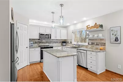 9 W Hampton Court, Foristell, MO 63348 - Photo 16