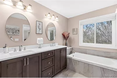 9 W Hampton Court, Foristell, MO 63348 - Photo 24