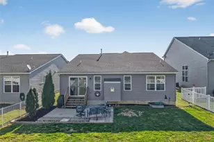 424 Wilmer Meadow Dr, Wentzville, MO 63385 - Photo 6
