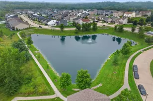 424 Wilmer Meadow Dr, Wentzville, MO 63385 - Photo 32